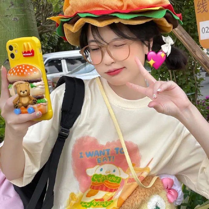 窃窃私语